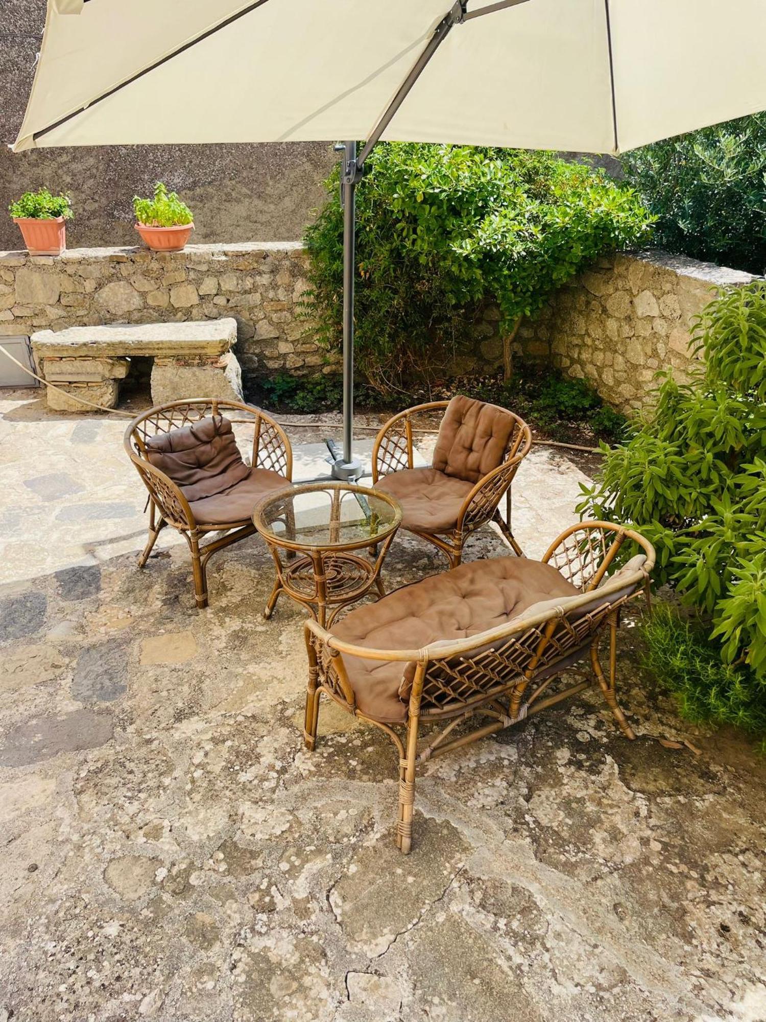 San Nicolo Holiday Home Montalbano Elicona Exteriér fotografie